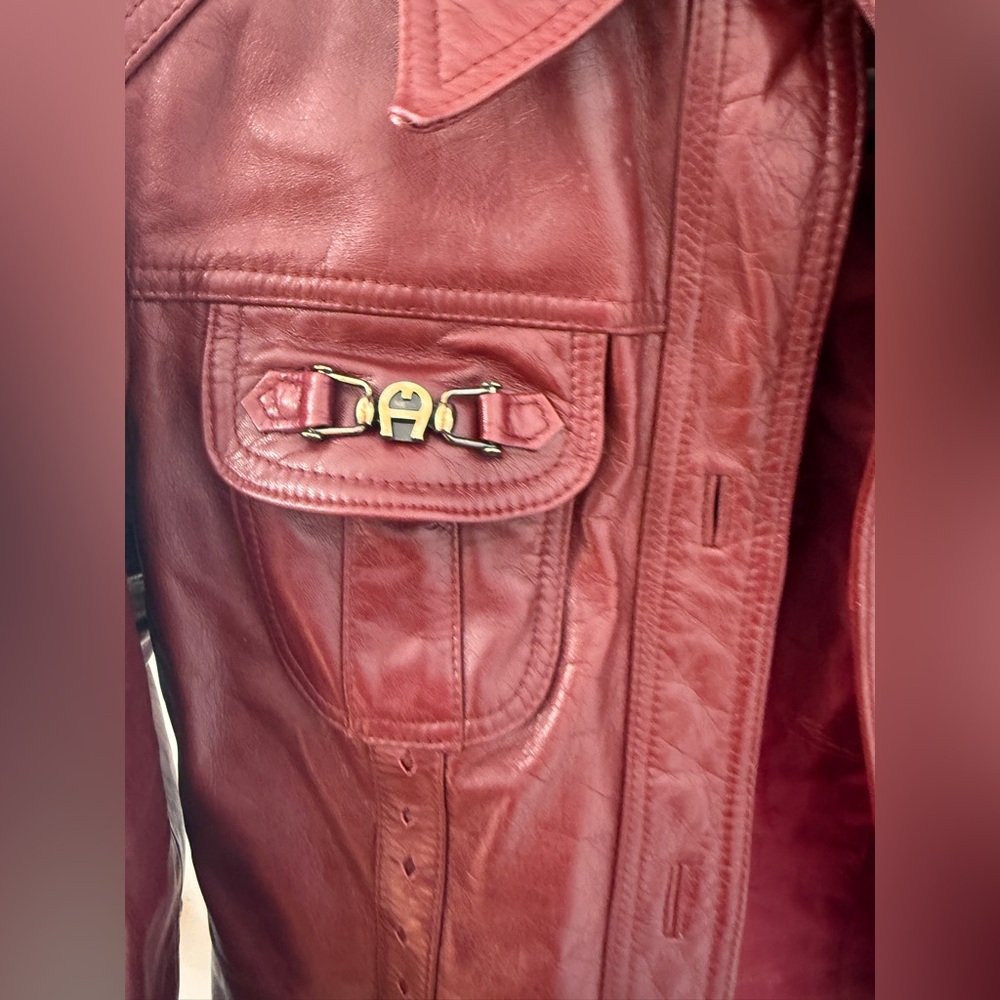 Vintage Etienne Aigner Women's Leather Jacket - Picture 3 of 10
